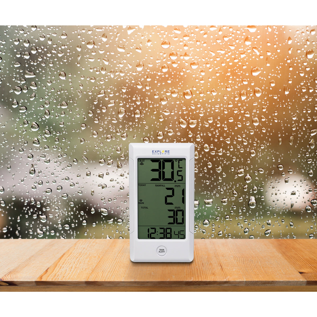 Explore Scientific Wireless Rain Guage with Outdoor Temperature - RGT1001